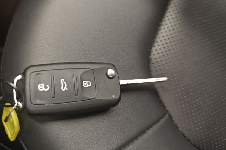 Skoda Rapid 2021 car image #9