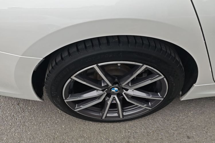 BMW 3 Series 2020 #10 BMW 3 Series 2020 immagine di auto #10