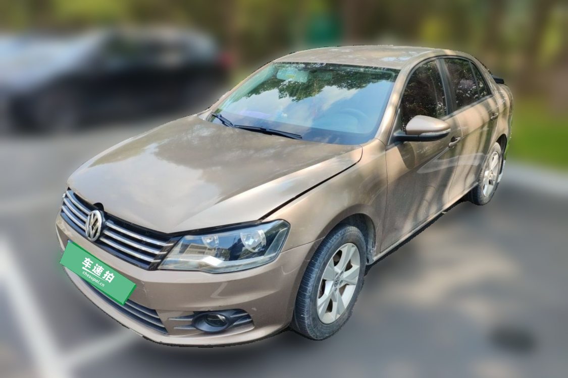 Volkswagen Bora 2015 car image 