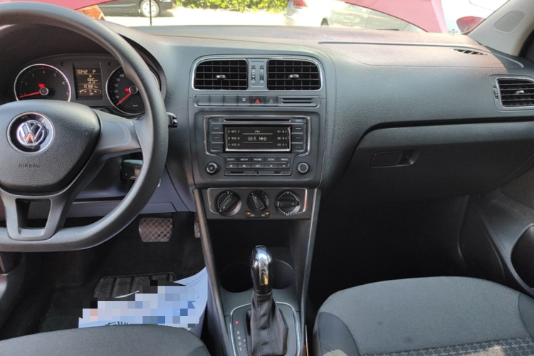 Volkswagen Polo 2015 #14 Volkswagen Polo 2015 car image #14