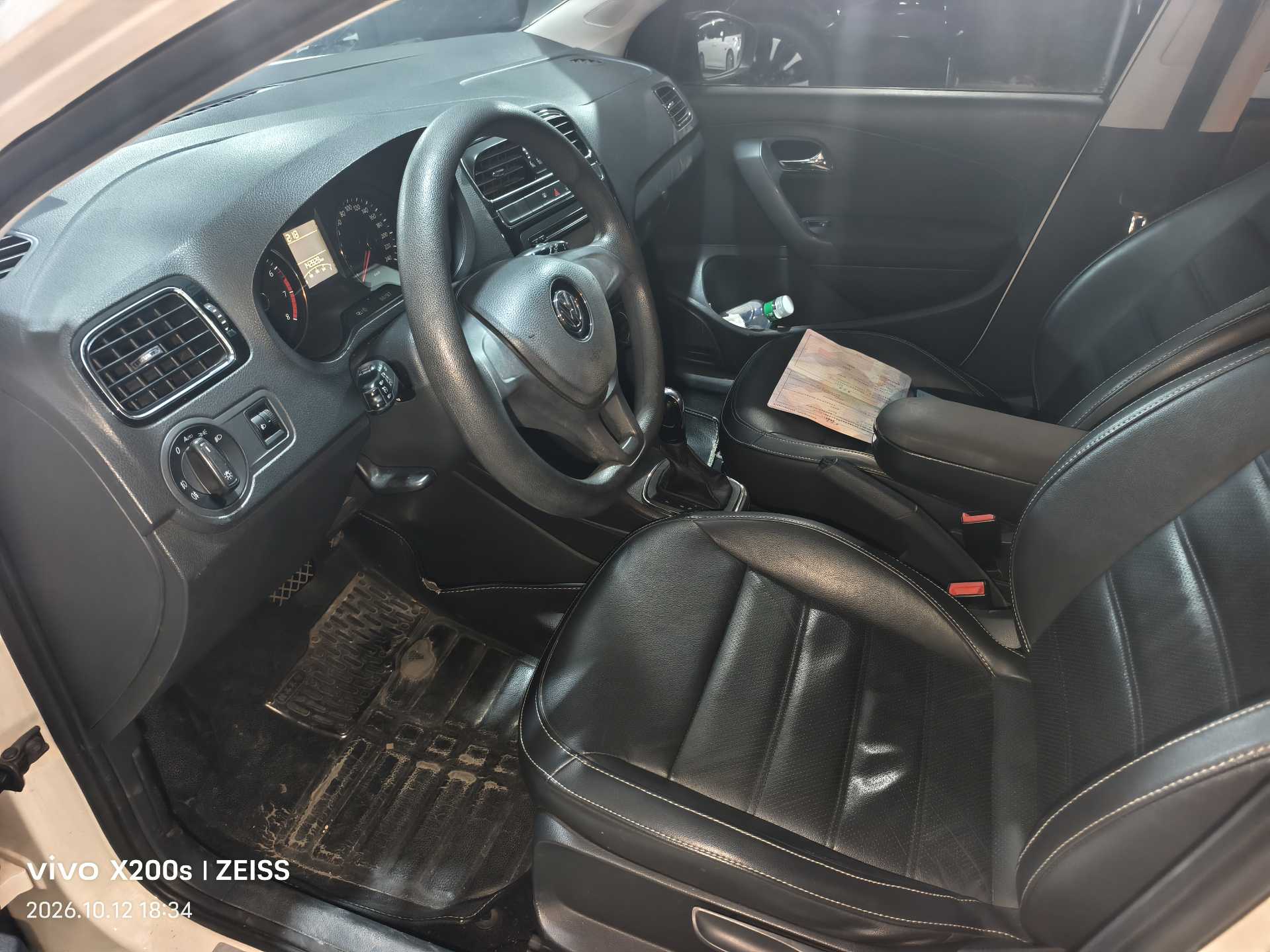 Volkswagen Polo 2015 car image #4