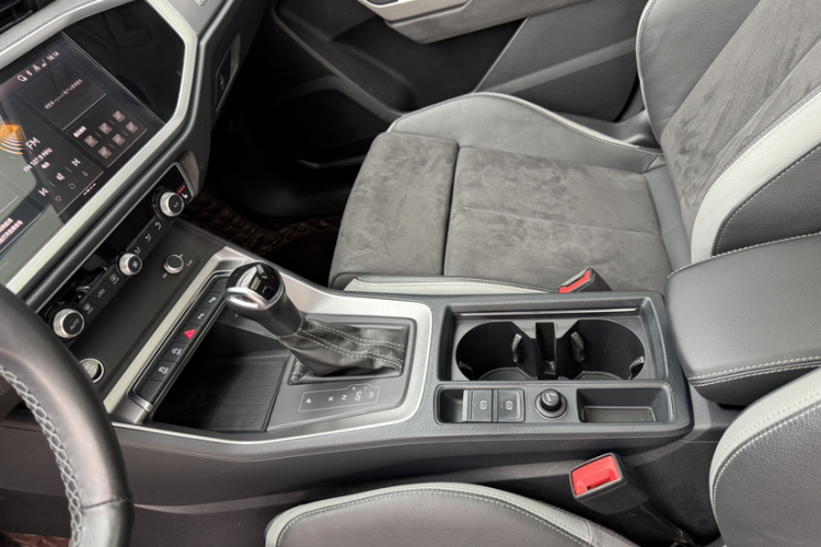 Audi Q3 2022 #9 Audi Q3 2022 car image #9