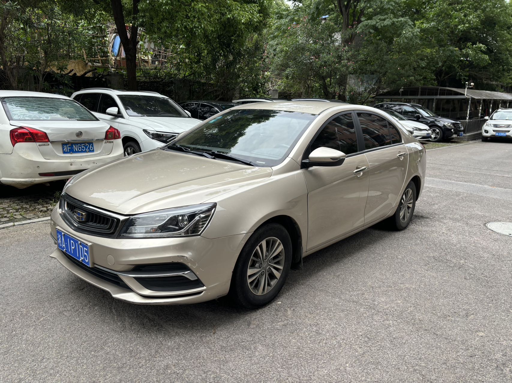 GEELY Emgrand 2019 #2 GEELY Emgrand 2019 car image #2