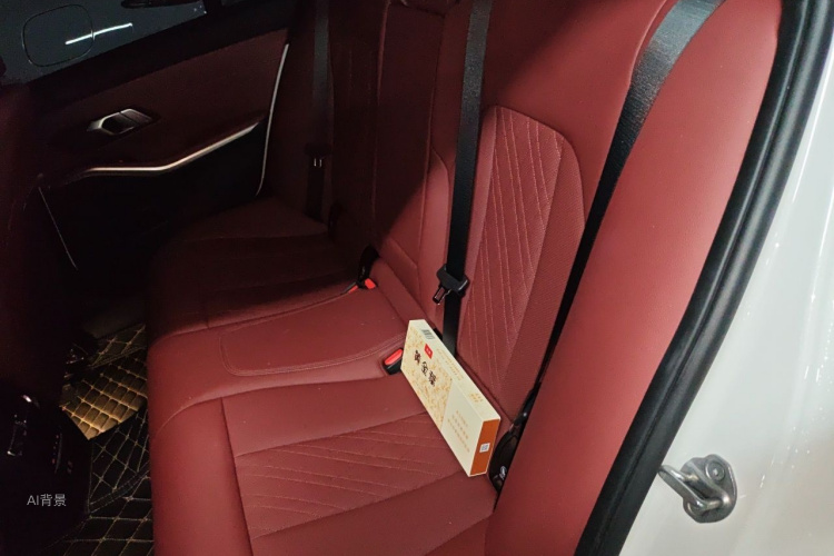BMW 3 Series 2024 car image #19