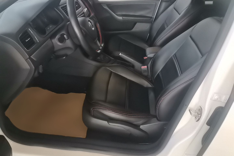 Volkswagen Lavida 2019 car image #15