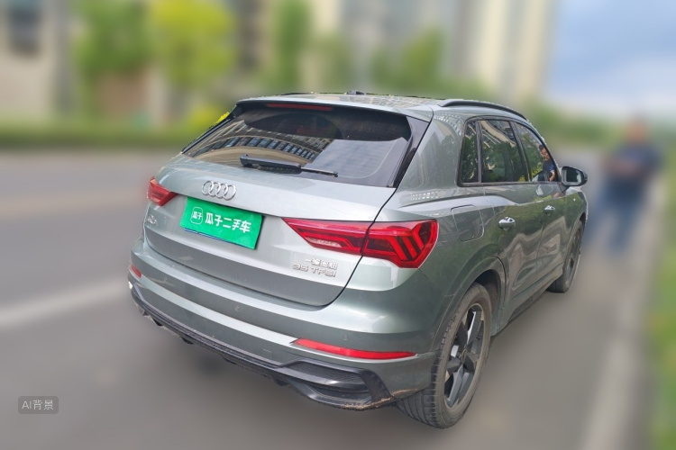 Audi Q3 2022 car image #7