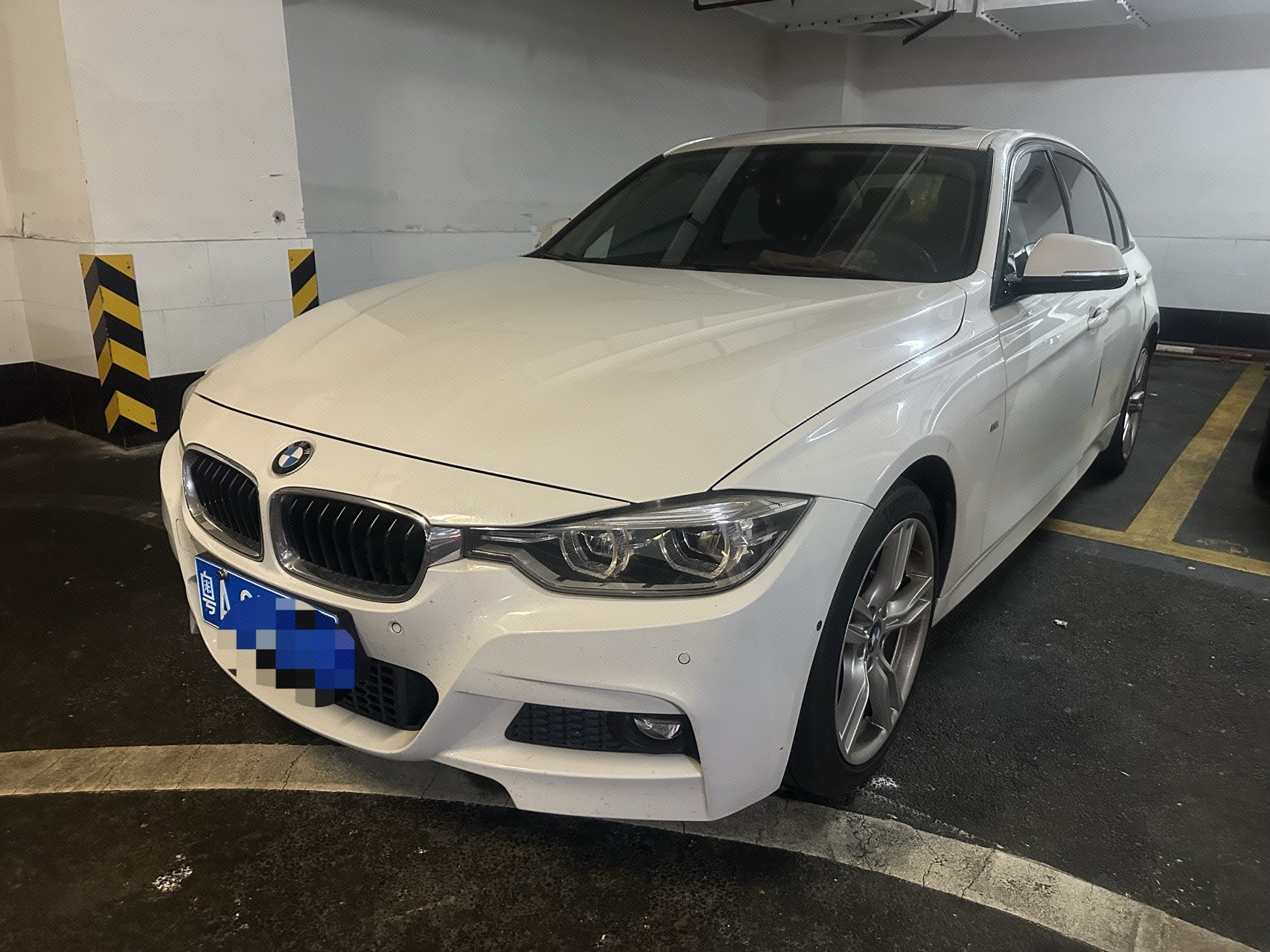 BMW 3 Series 2019 BMW 3 Series 2019 car image