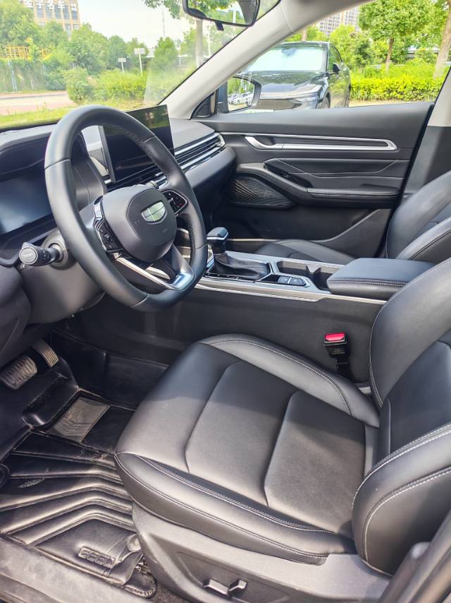 GEELY Emgrand 2025 car image #4