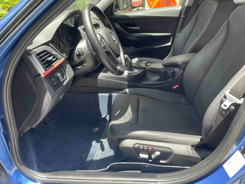 BMW 3 Series 2017 #3 BMW 3 Series 2017 car image #3