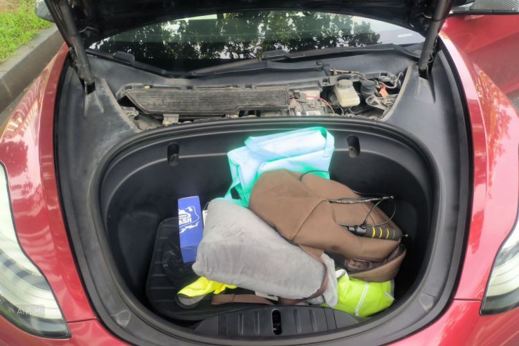 Tesla Model 3 2020 car image #22