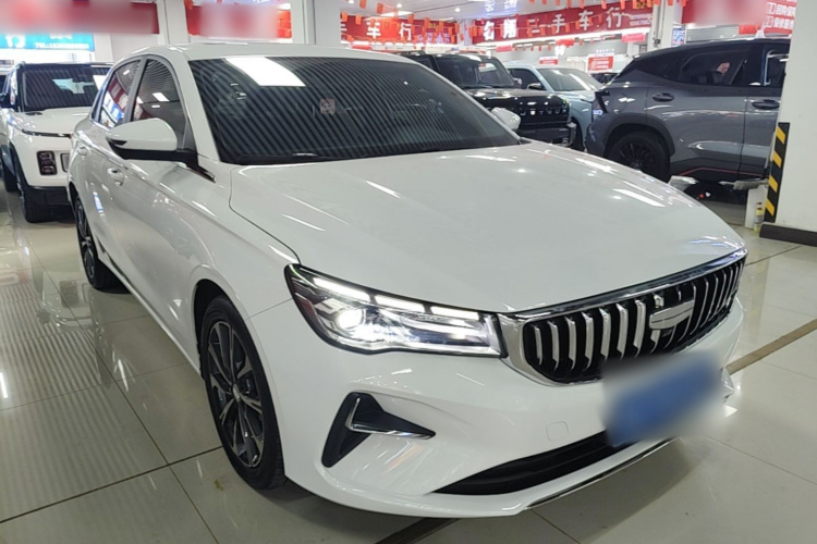 GEELY Emgrand 2025 #4 GEELY Emgrand 2025 car image #4