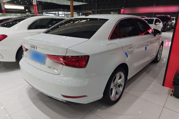 Audi A3 2019 car image #5