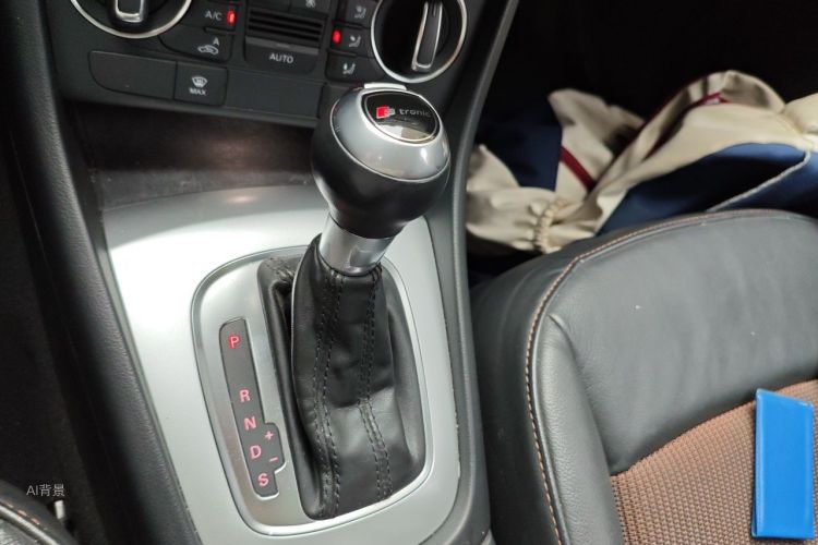 Audi Q3 2017 #16 Audi Q3 2017 car image #16