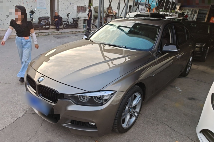 BMW 3 Series 2018 car image #2