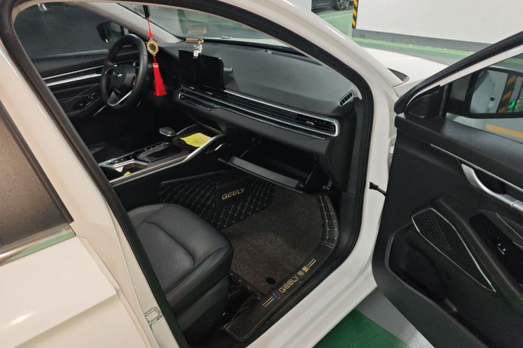 GEELY Emgrand 2021 car image #23