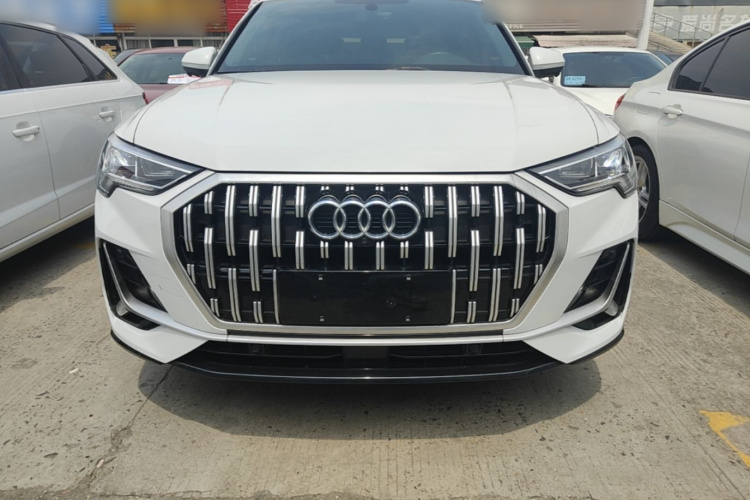 Audi Q3 2024 #3 Audi Q3 2024 car image #3