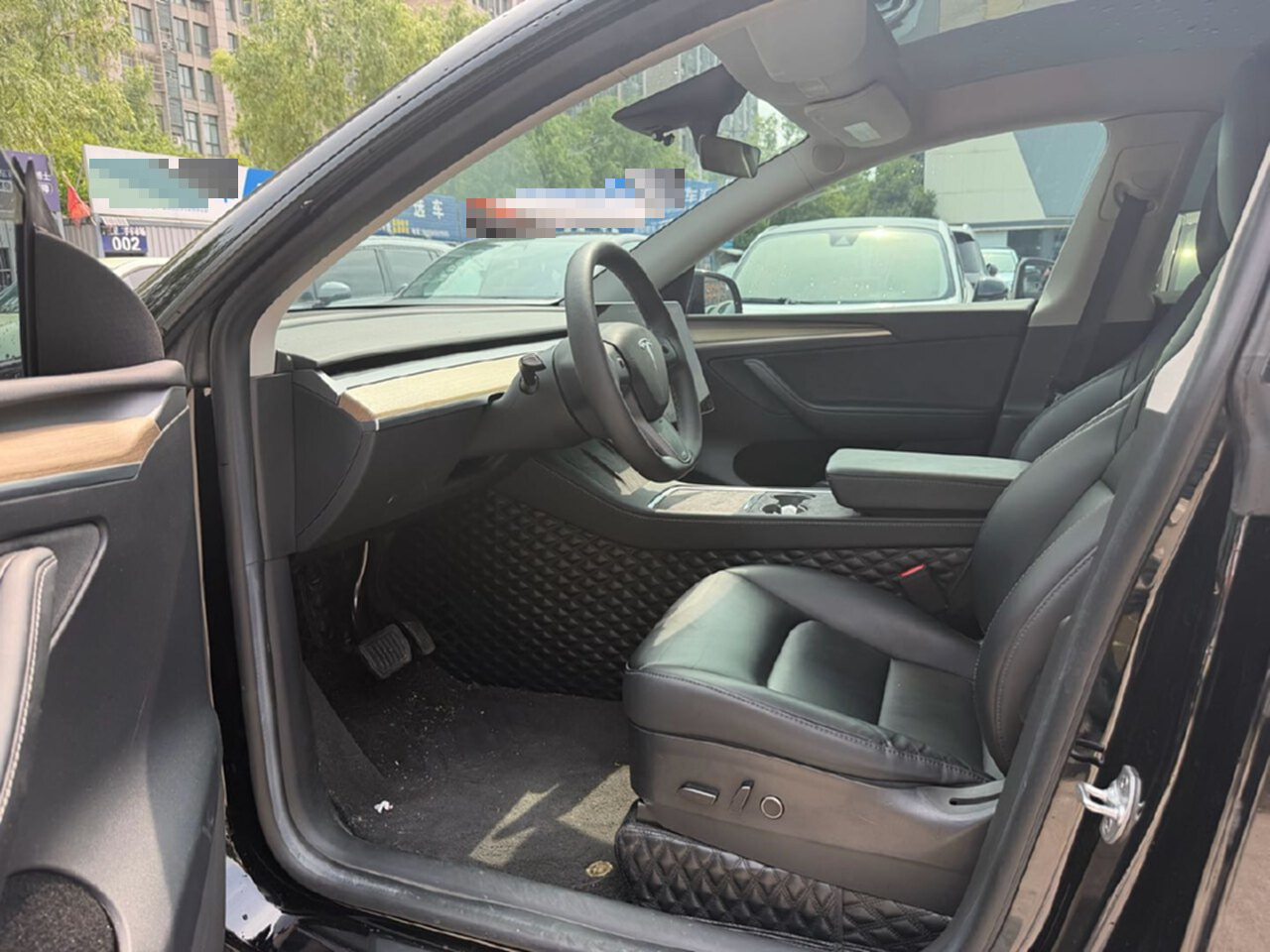 Tesla Model Y 2023 #6 Tesla Model Y 2023 car image #6