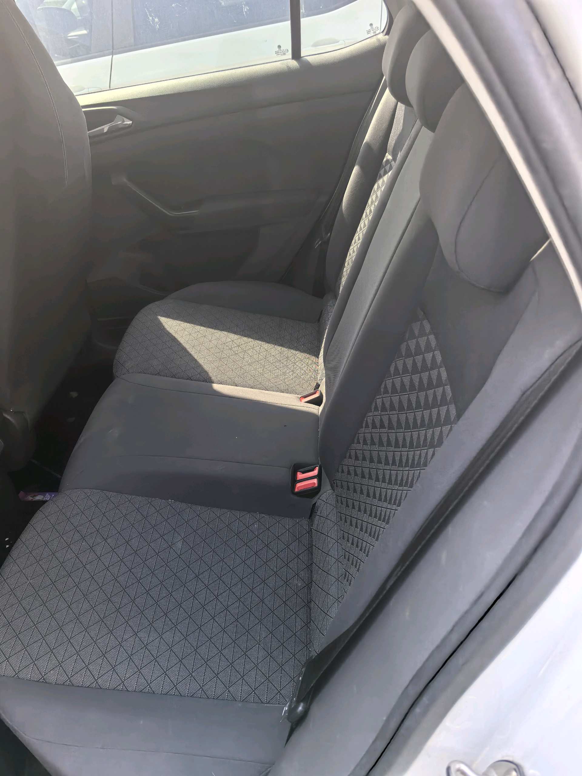 Volkswagen T-Cross 2023 immagine di auto #5