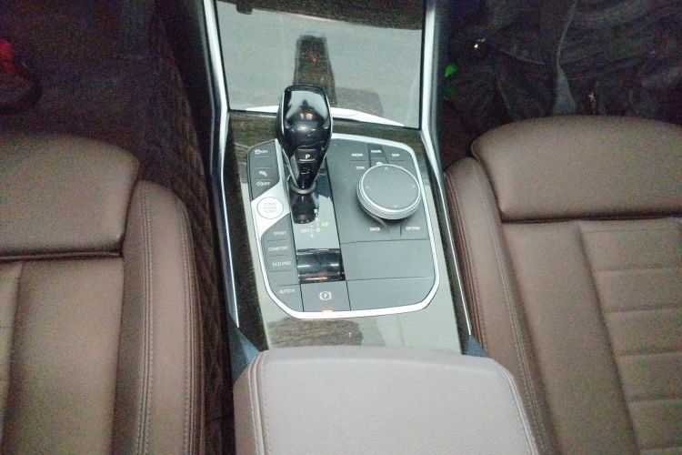 BMW 3 Series 2021 #19 BMW 3 Series 2021 car image #19