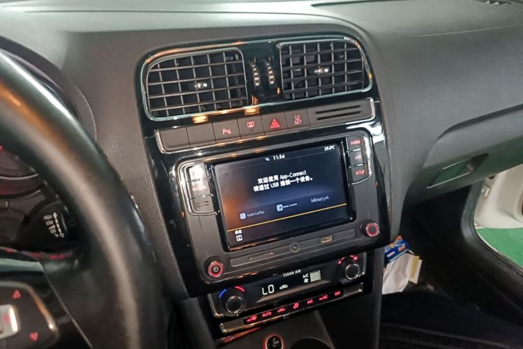 Volkswagen Polo 2016 #13 Volkswagen Polo 2016 car image #13