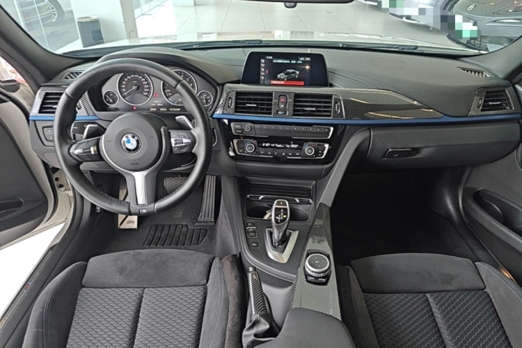 BMW 3 Series 2018 #10 BMW 3 Series 2018 car image #10