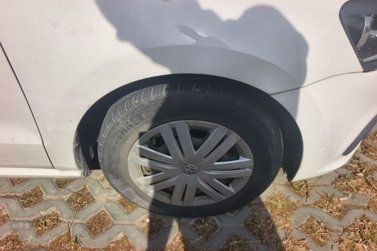 Volkswagen Polo 2019 car image #9