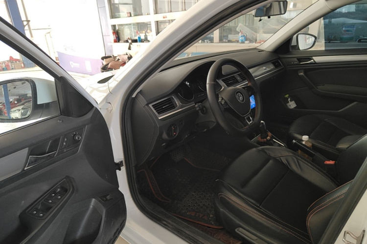 Volkswagen Bora 2022 image de voiture #12