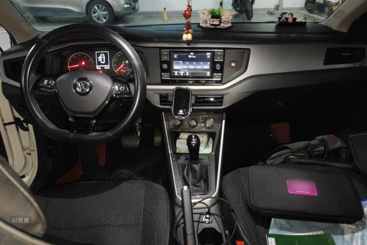 Volkswagen Polo 2020 car image #11