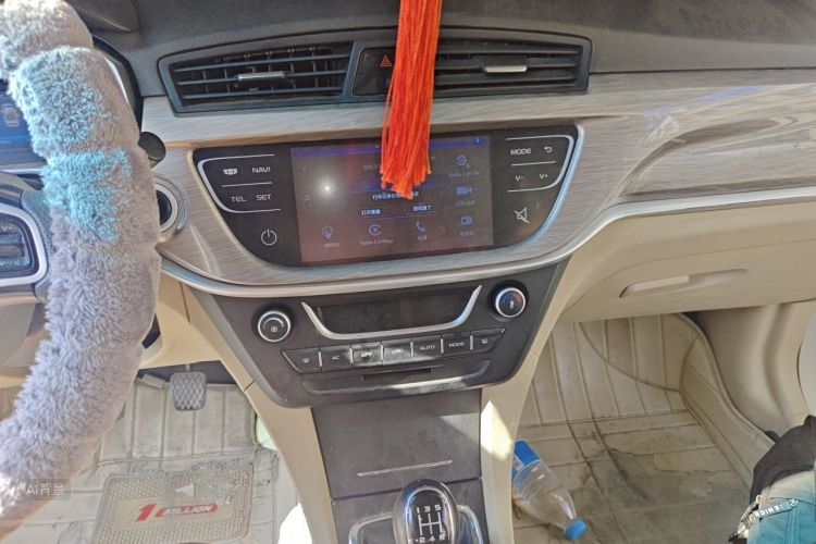 GEELY Emgrand 2017 #15 GEELY Emgrand 2017 car image #15