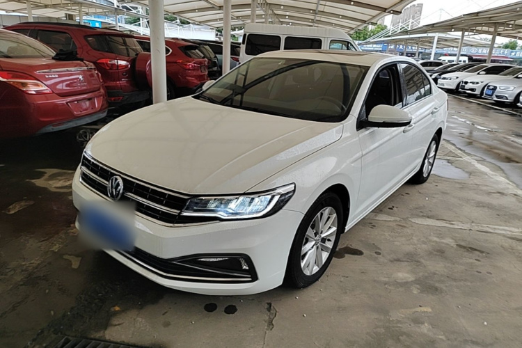 2019 car image #2