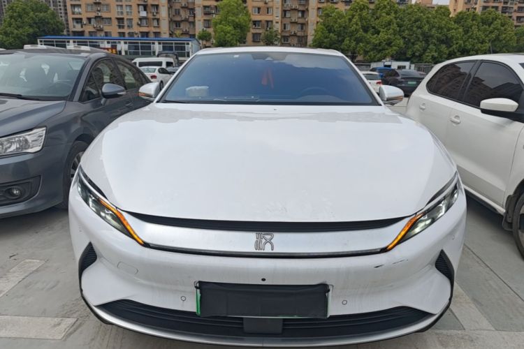 BYD Han 2002 imagen de coche #3