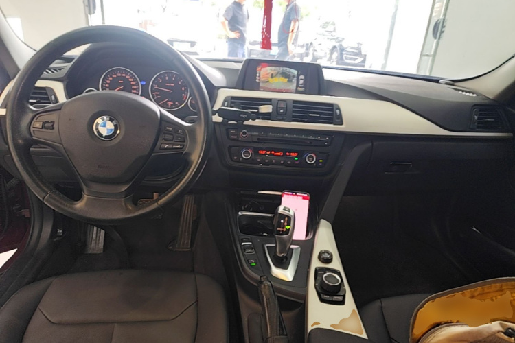 BMW 3 Series 2015 #11 BMW 3 Series 2015 car image #11