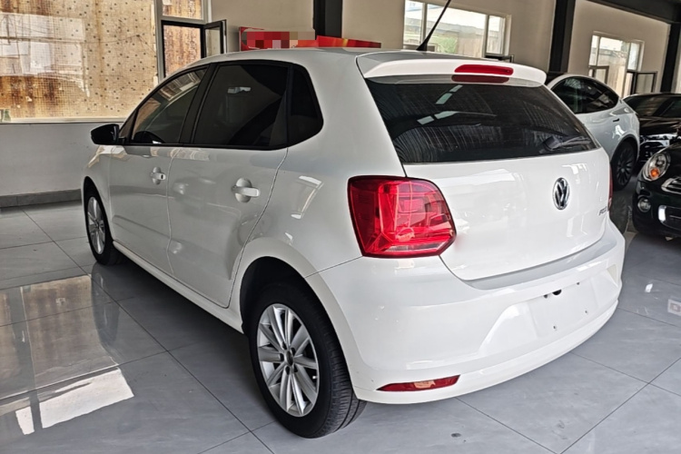 Volkswagen Polo 2017 car image #5