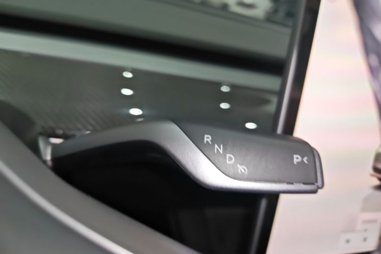 Tesla Model 3 2023 #14 Tesla Model 3 2023 car image #14