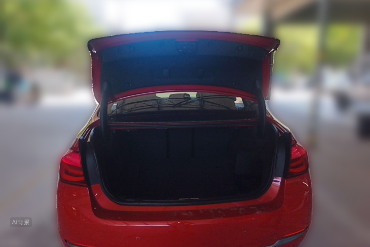 BMW 3 Series 2018 car image #21