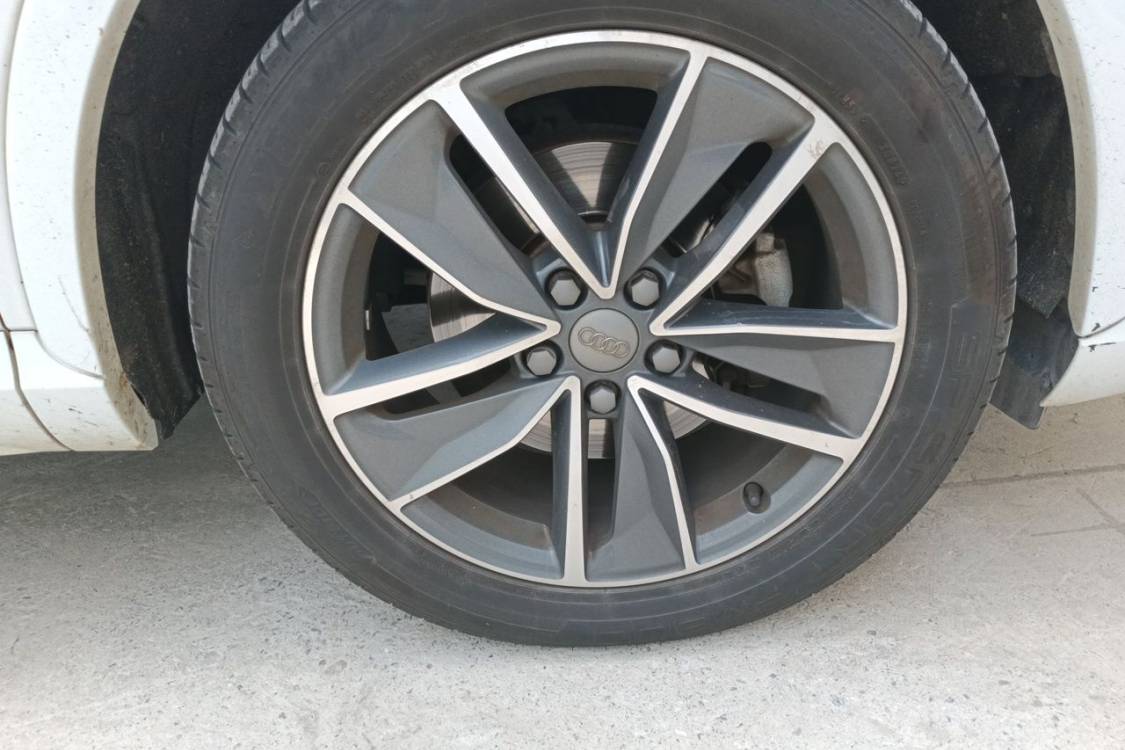 Audi Q3 2018 #9 Audi Q3 2018 car image #9