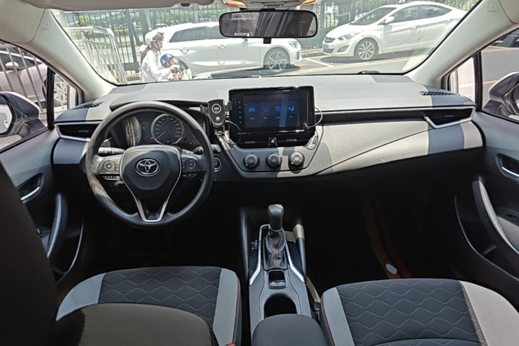 Toyota Corolla 2021 #10 Toyota Corolla 2021 car image #10