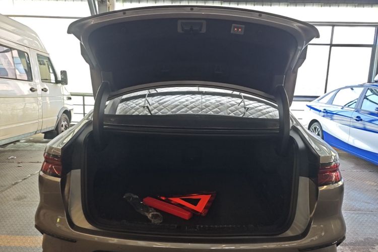 BYD Han 2022 car image #21