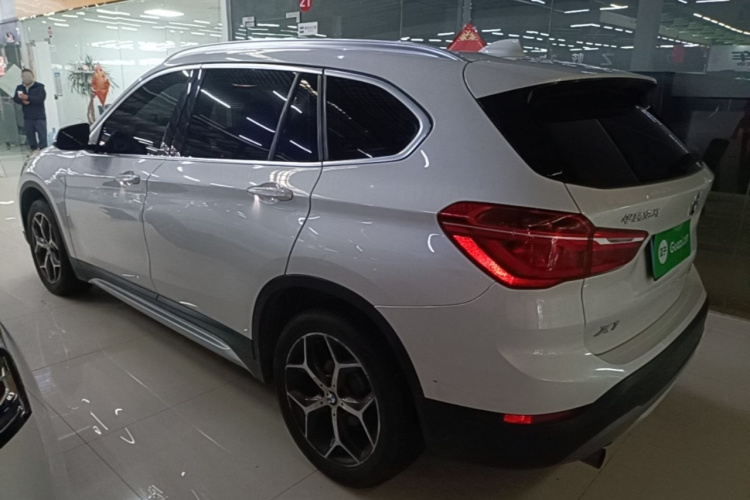 BMW X1 2019 #5 BMW X1 2019 car image #5