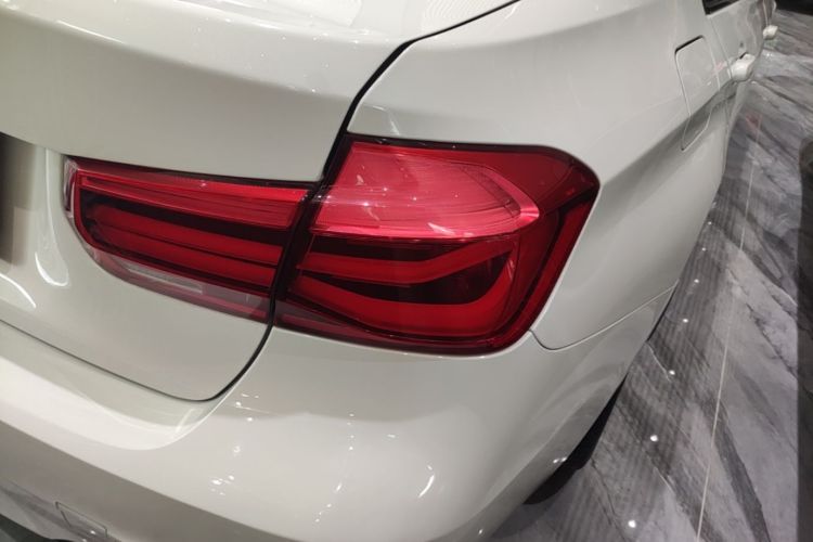 BMW 3 Series 2019 #8 BMW 3 Series 2019 car image #8