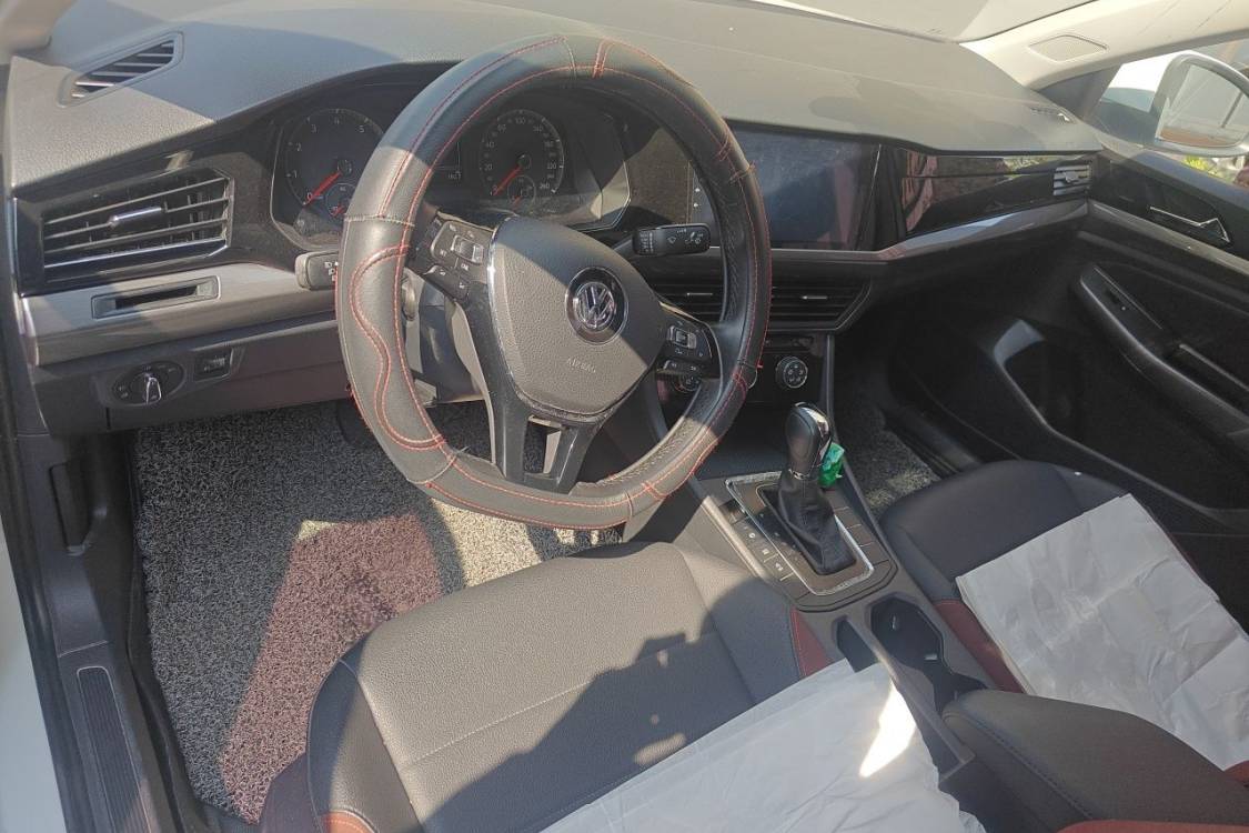 Volkswagen Bora 2018 car image #21