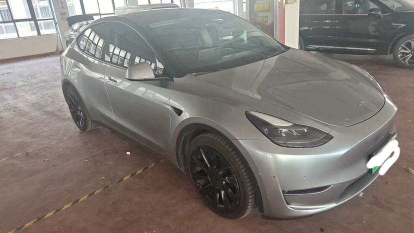 Tesla Model Y 2021 #3 Tesla Model Y 2021 car image #3