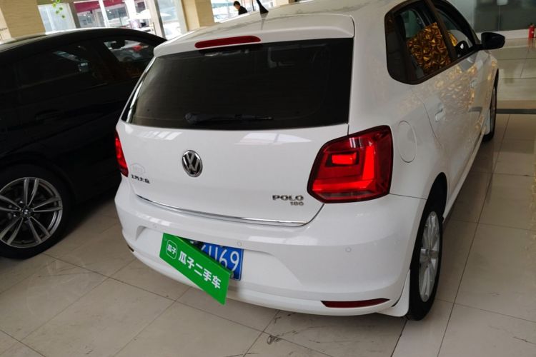 Volkswagen Polo 2017 car image #6