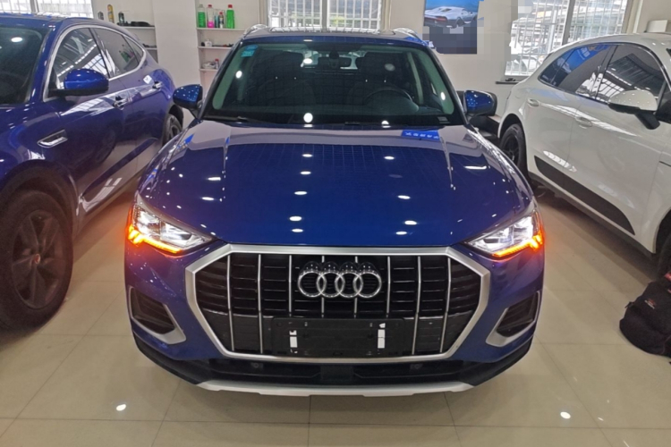 Audi Q3 2019 #3 Audi Q3 2019 car image #3