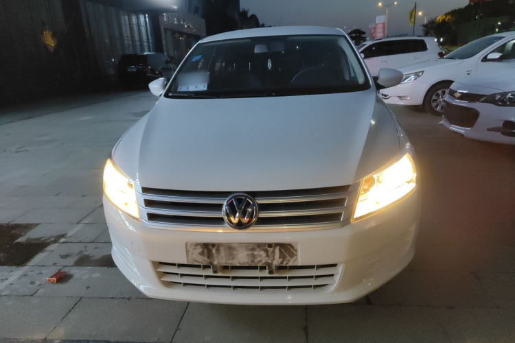 Volkswagen Santana 2016 صورة سيارة #3