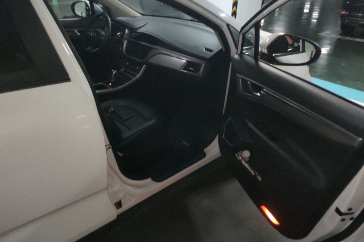GEELY Emgrand GS 2019 imagem de carro #25