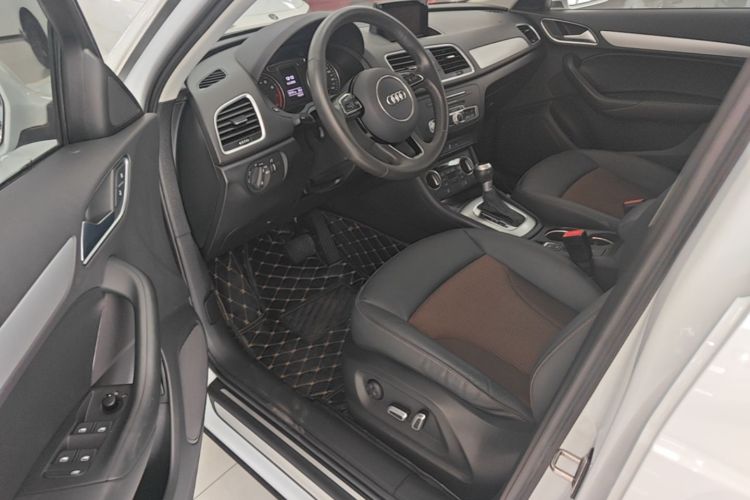 Audi Q3 2019 #16 Audi Q3 2019 car image #16