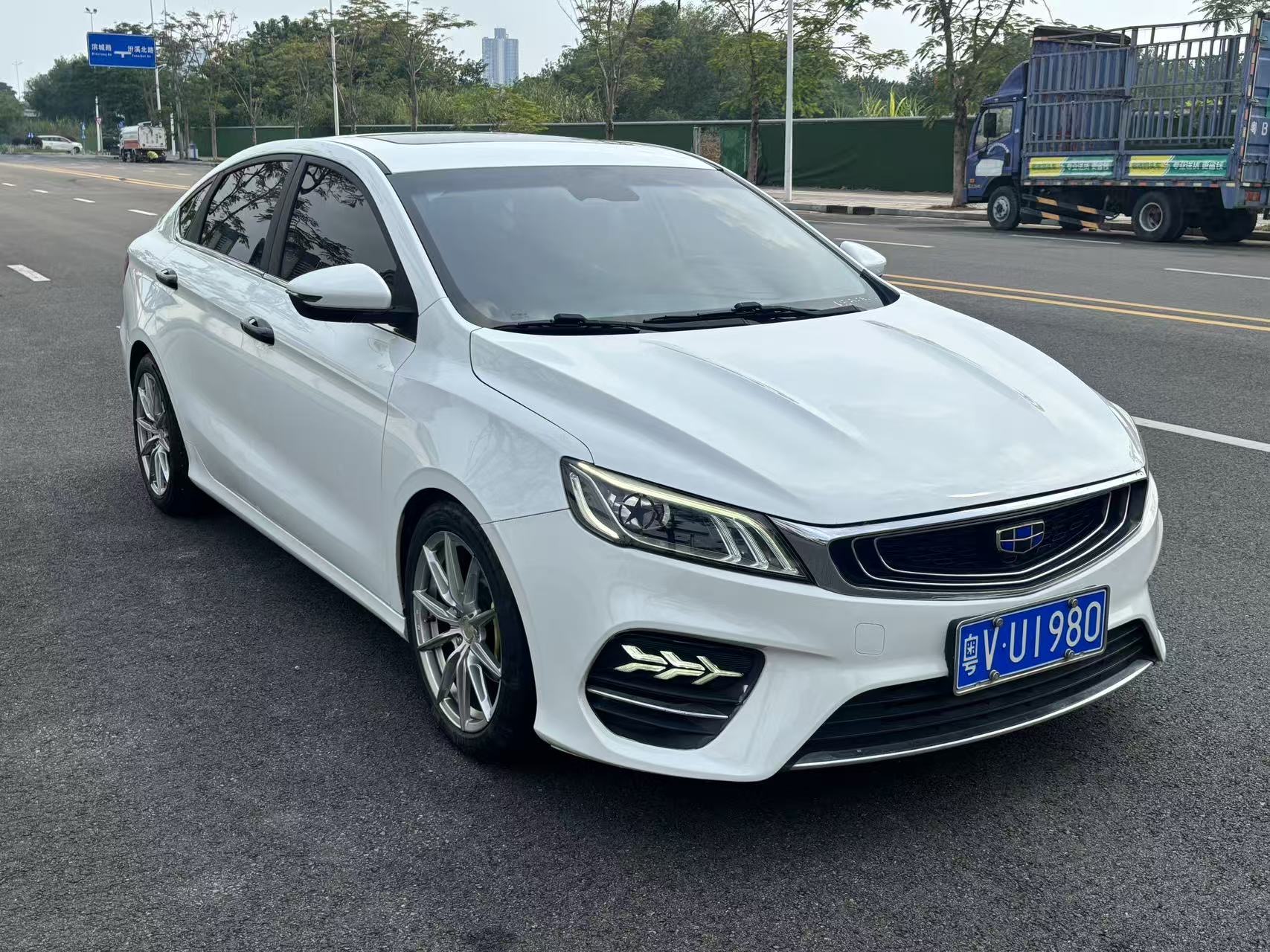 GEELY Binray 2019 изображение автомобиля #3