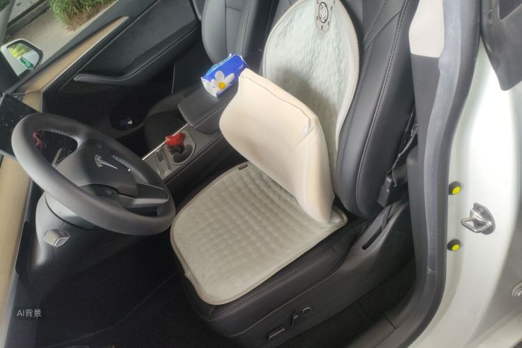 Tesla Model Y 2023 #17 Tesla Model Y 2023 car image #17