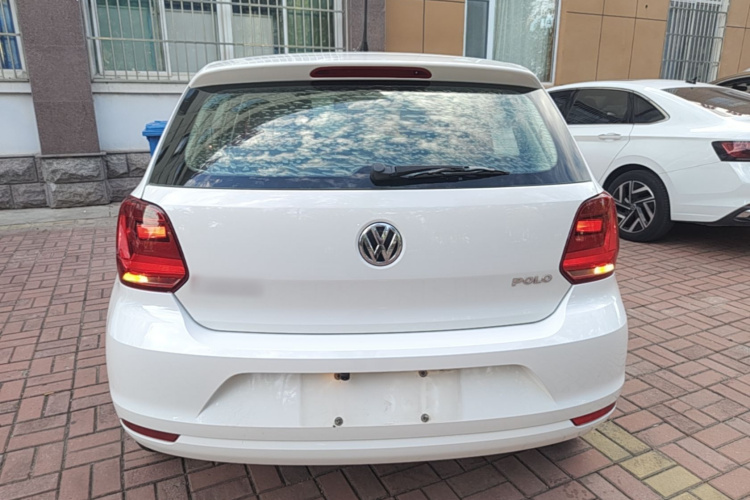 Volkswagen Polo 2016 #6 Volkswagen Polo 2016 car image #6